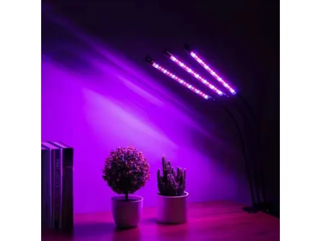 Lampa pro pěstování rostlin.